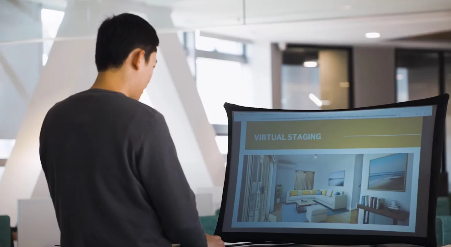 "Designed for both professionals and everyday users, Splay Max is ideal for business presentations, government field work, remote collaboration, digital nomad setups, camping trips, outdoor movies, and portable gaming"