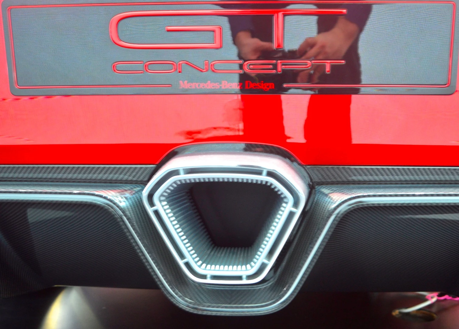A central exhaust inspired by the AMG GT R
