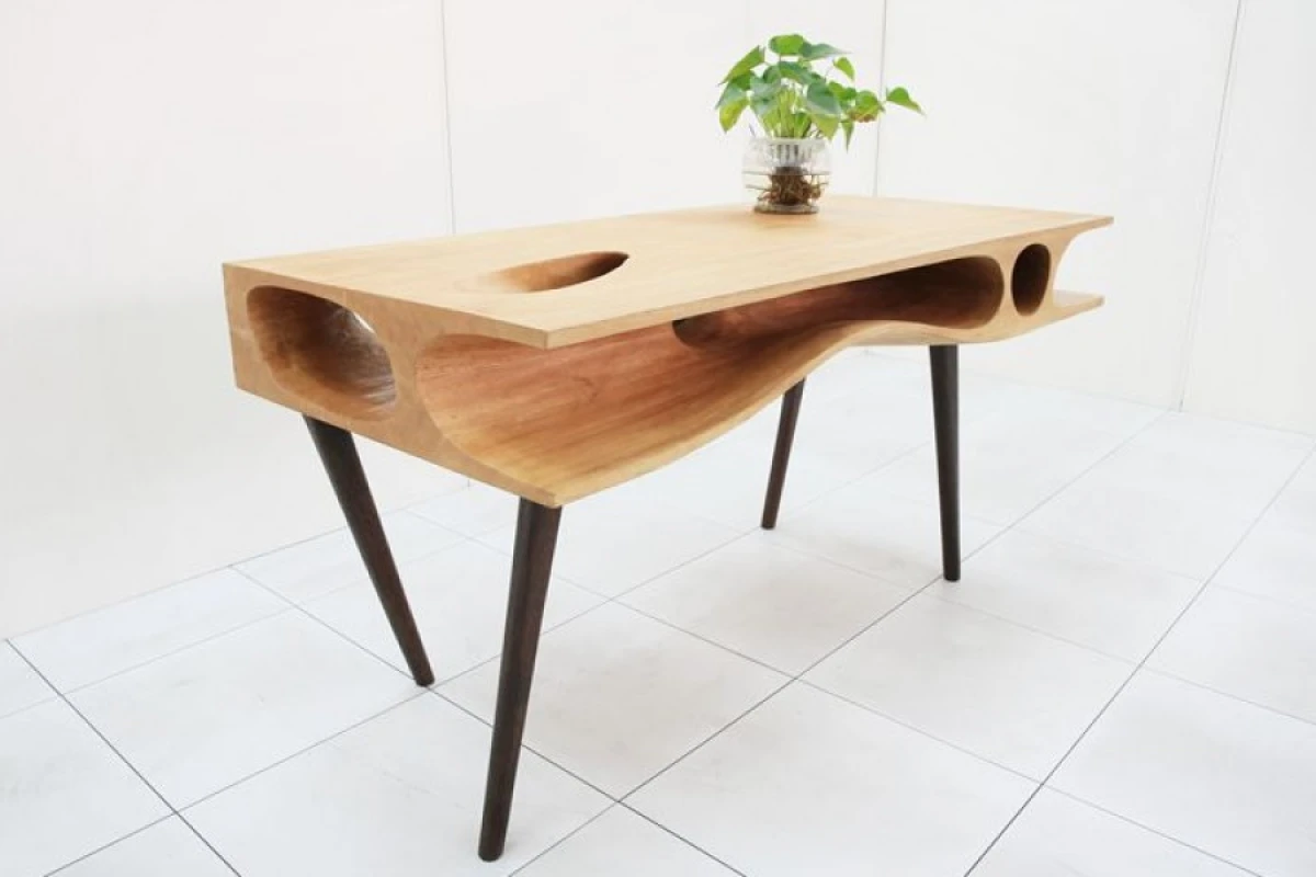 CATable by Ruan Hao, a man whose cat probably sits him down for bi-weekly performance reviews