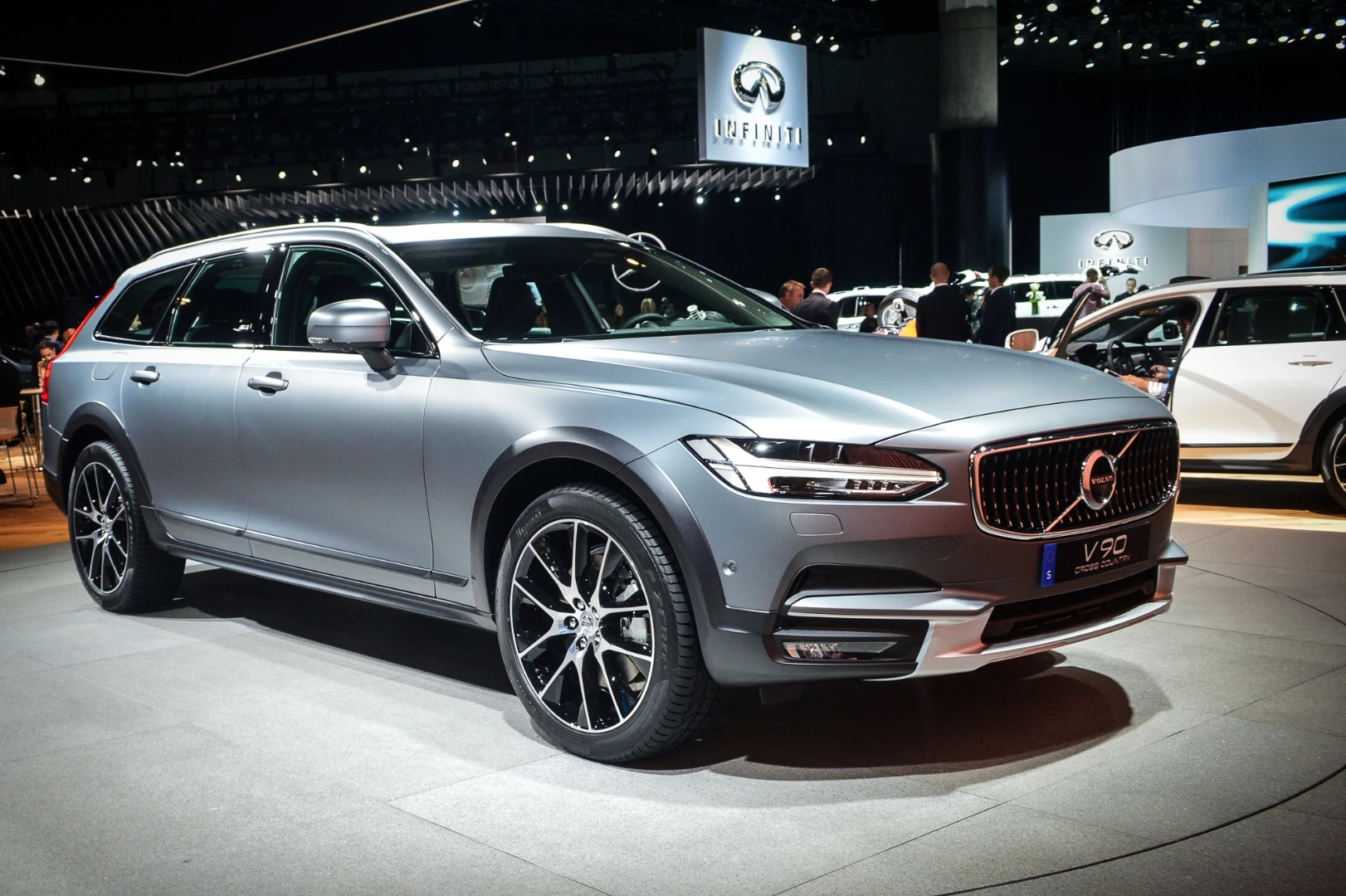 Volvo's Cross Country package brings AWD, a higher ride height and a modified chassis to the V90 lineup