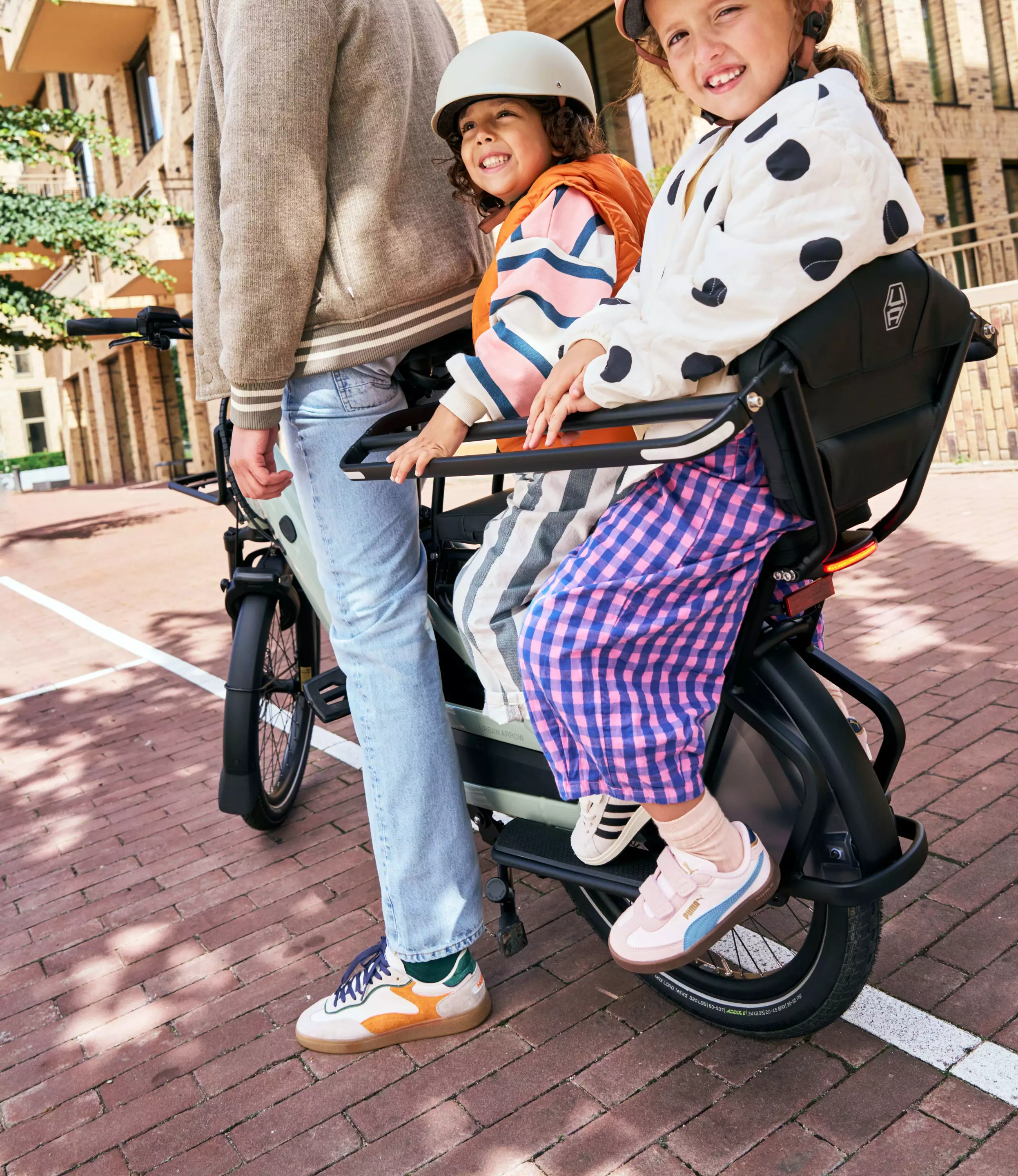 The Urban Arrow Breeze can be had in three Bosch battery configurations