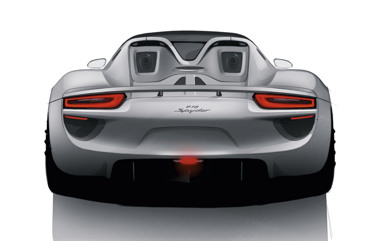 Despite its wealth of horsepower, Porsche estimates that the 918 Spyder will consume just 3.0 L/100 km