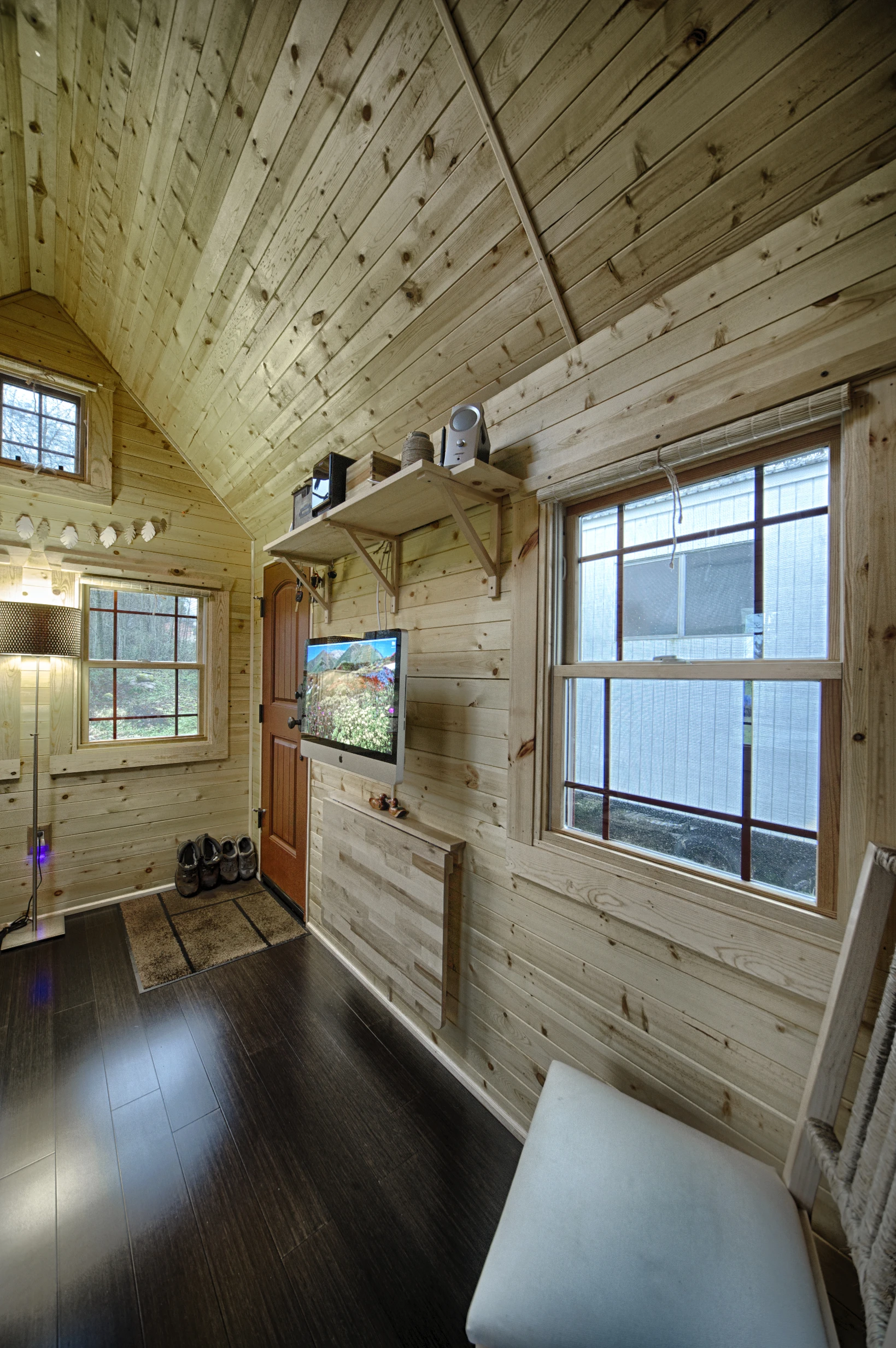 During the cooler months an oil-filled electric space heater heats the small space (Photo: Christopher Tack)