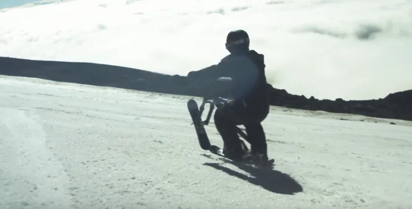 The Snogo lets the rider "pop a wheelie"