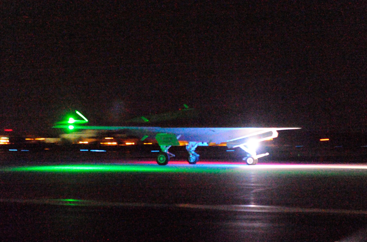 The X-47B team received the 2013 Robert J Collier Trophy at the US National Aeronautic Association awards ceremony on April 9