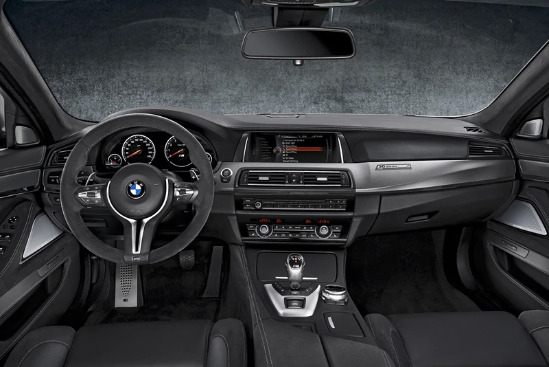 The console, door panels and steering wheel boast Alcantara Anthracite trim