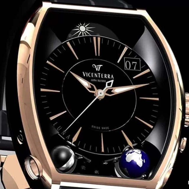 The Vicenterra Luna volume 1 is available in a choice of finishes