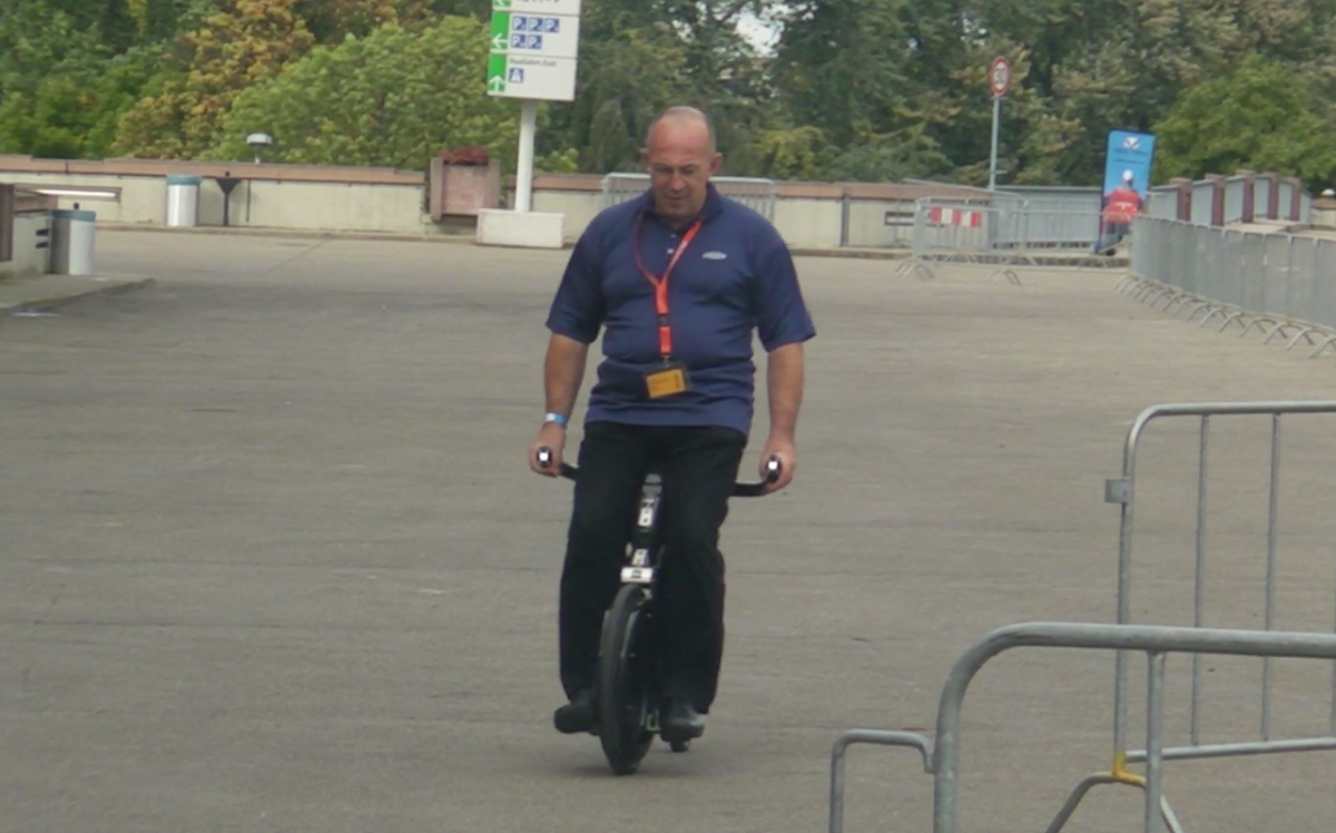 Mike on the Yikebike