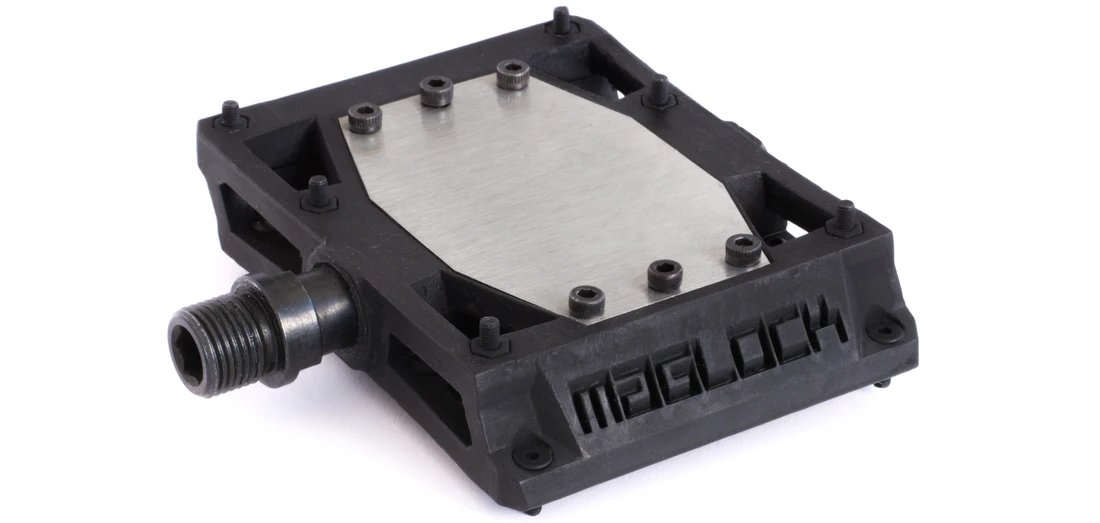 Maglock Vault pedals have an estimated weight of 600 g per pair