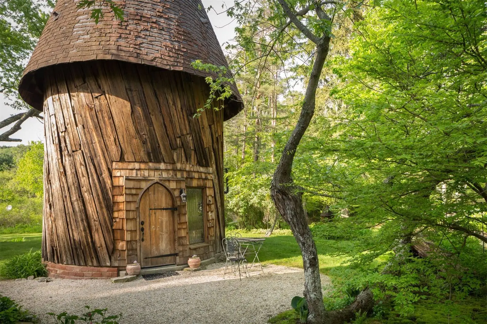 If you’re looking to step back in time and have a cool US$2.2 million to put towards the cause, then the so-called Gingerbread House might be of interest
