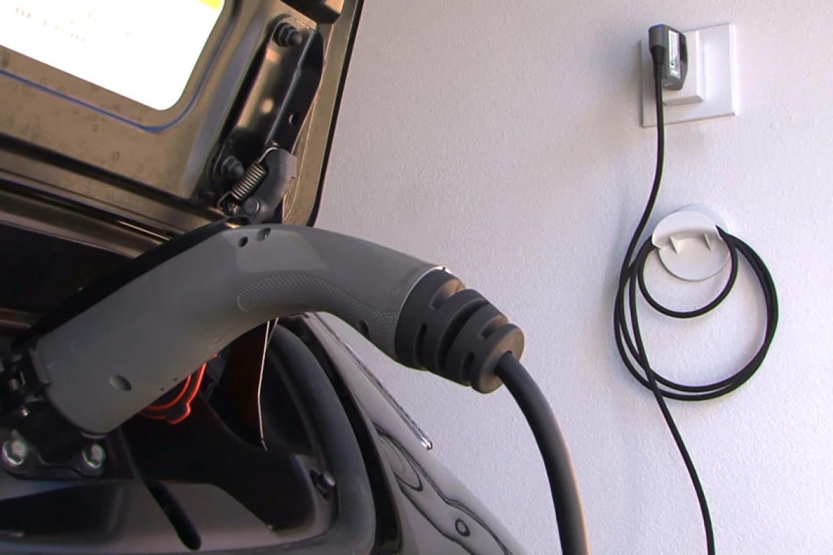 AeroVironment's TurboCord works with 120-volt and 240-volt outlets