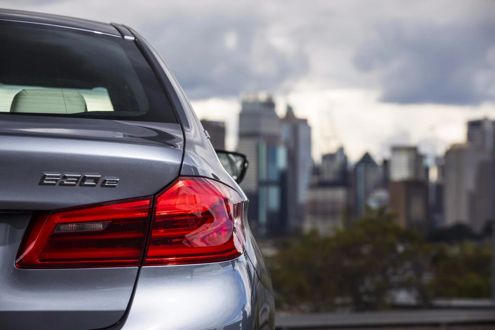 Only keen-eyed hybrid spotters will be able to tell the 530e iPerformance from a regular 5 Series