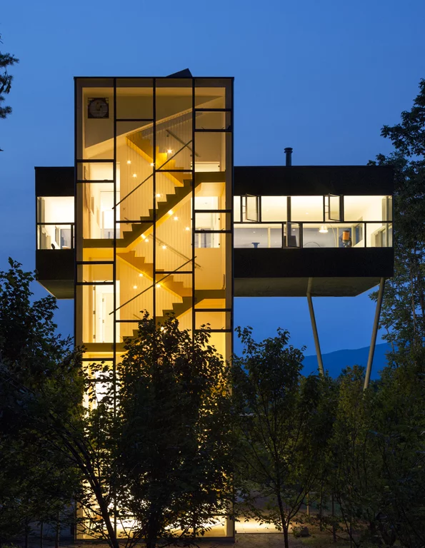 Tower House by GLUCK, Architecture Merit Award Winner (image: Paul Warchol)