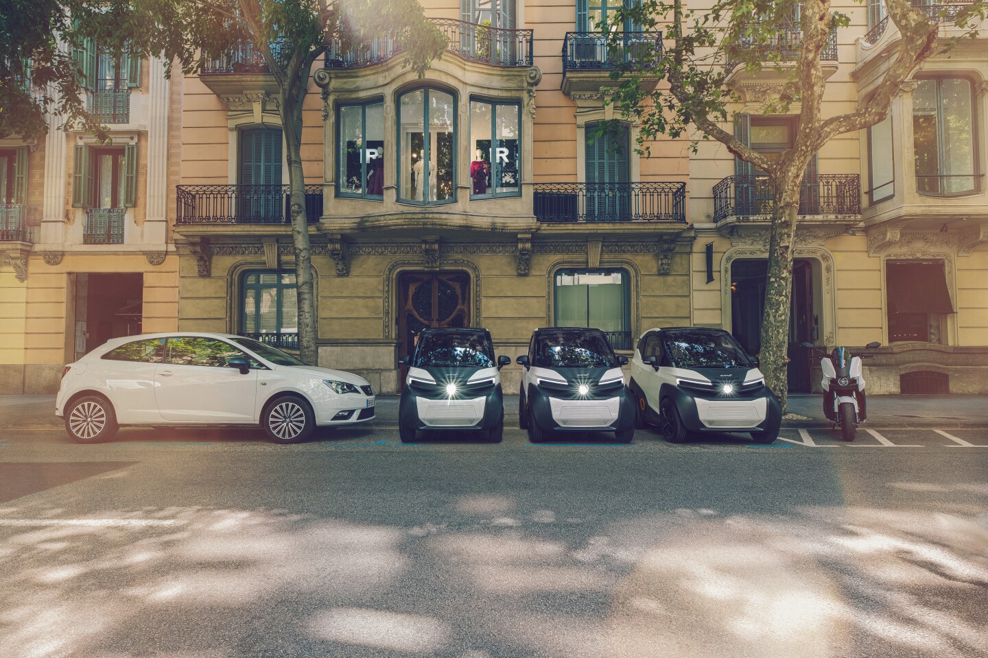 The S04 electric nanocar's compact dimensions make for easy inner-city parking