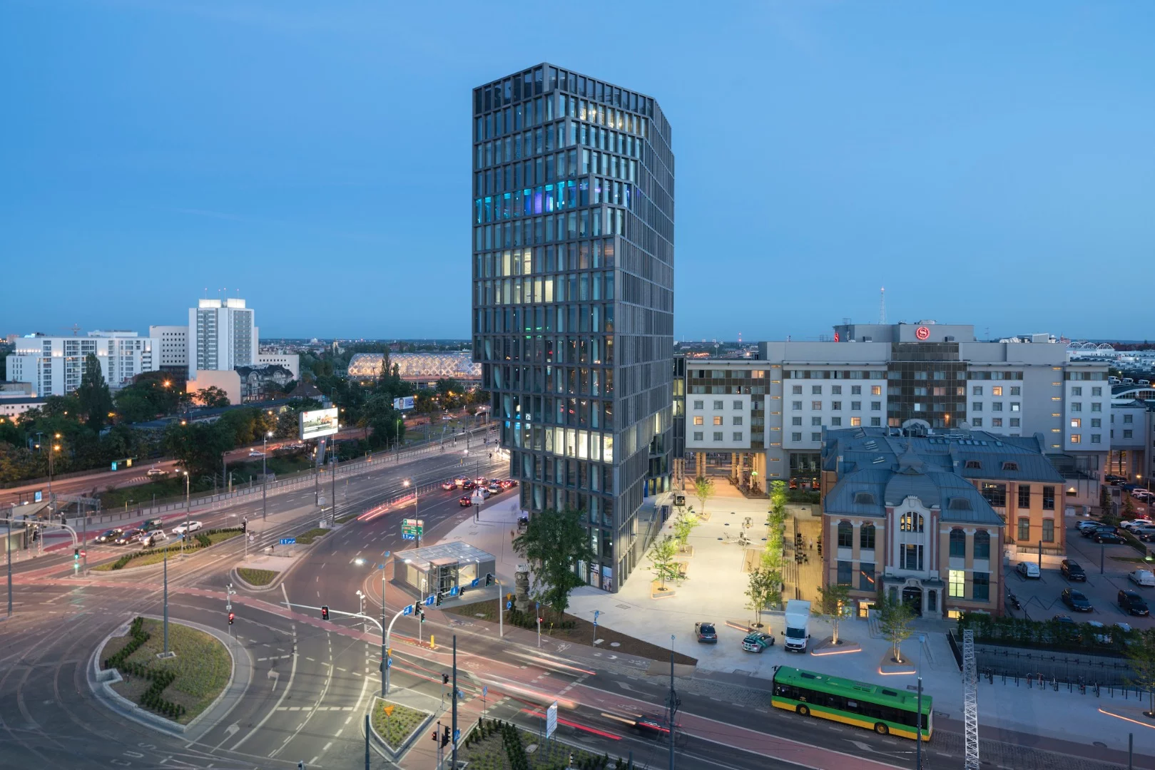 Inside, Bałtyk has a total floorspace of 25,000 sq m (269,097 sq ft)