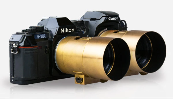 The Lomography Petzval works with Canon EF and Nikon F mount cameras
