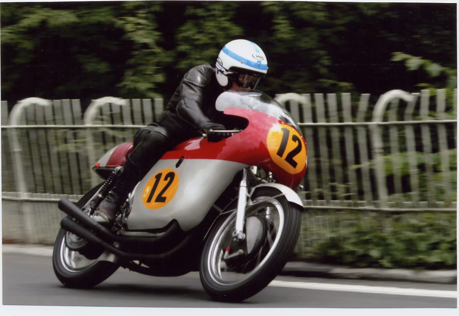 Surtees on the MV Agusta 500