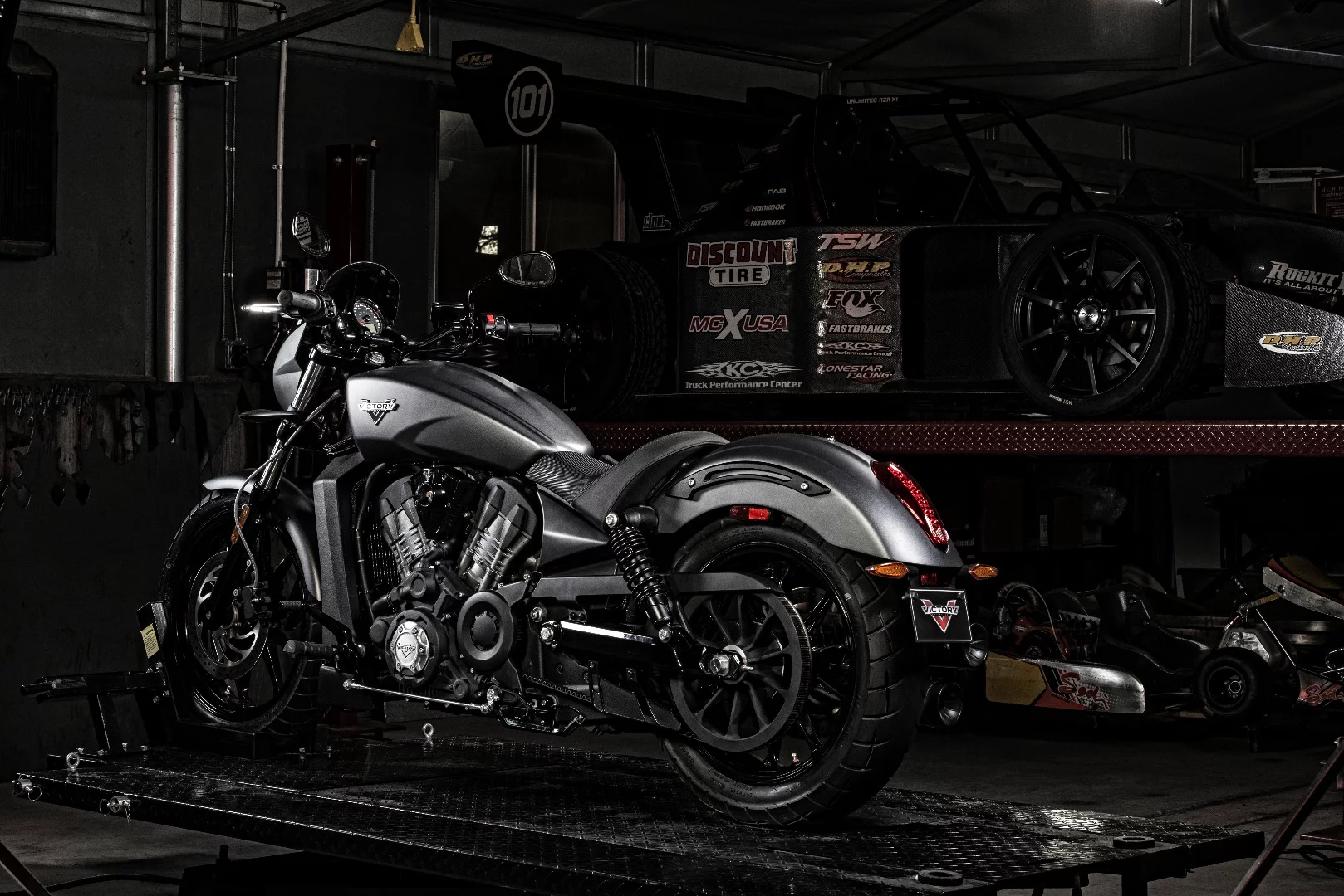 The Indian Scout roots are evident in the figure of the Victory Octane