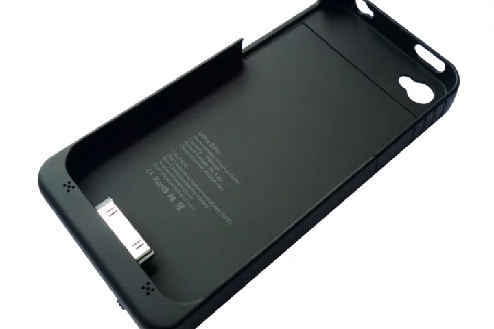 Sandberg's BatteryCase is a case for iPhone 4 and iPhone 4S packs impressive specs into a slim package