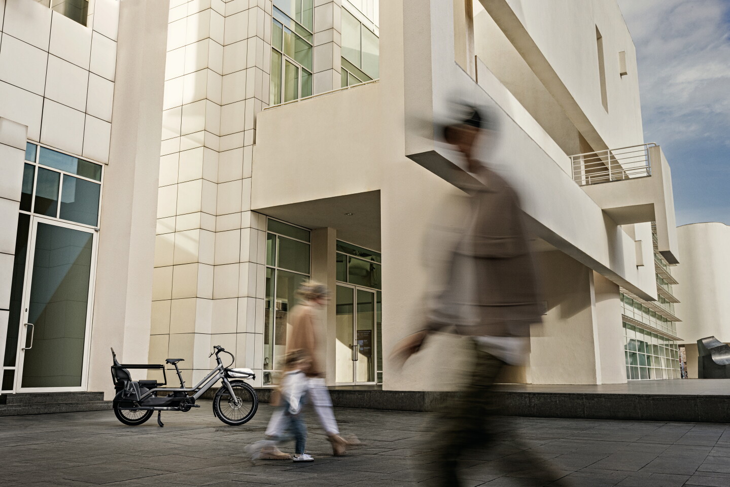 The Porto features an app-enabled security system comprising a wheel lock and motion sensor alarm