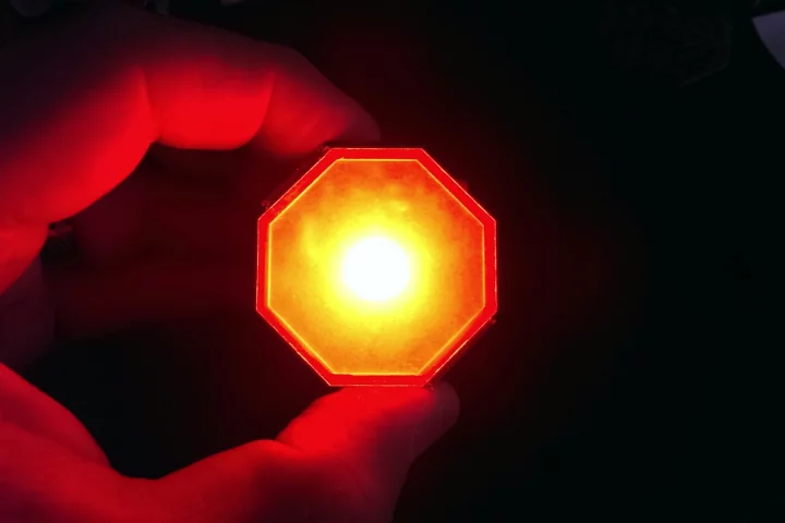 Stoptix is designed to detect deceleration and light up regardless whether the brakes are applied or not