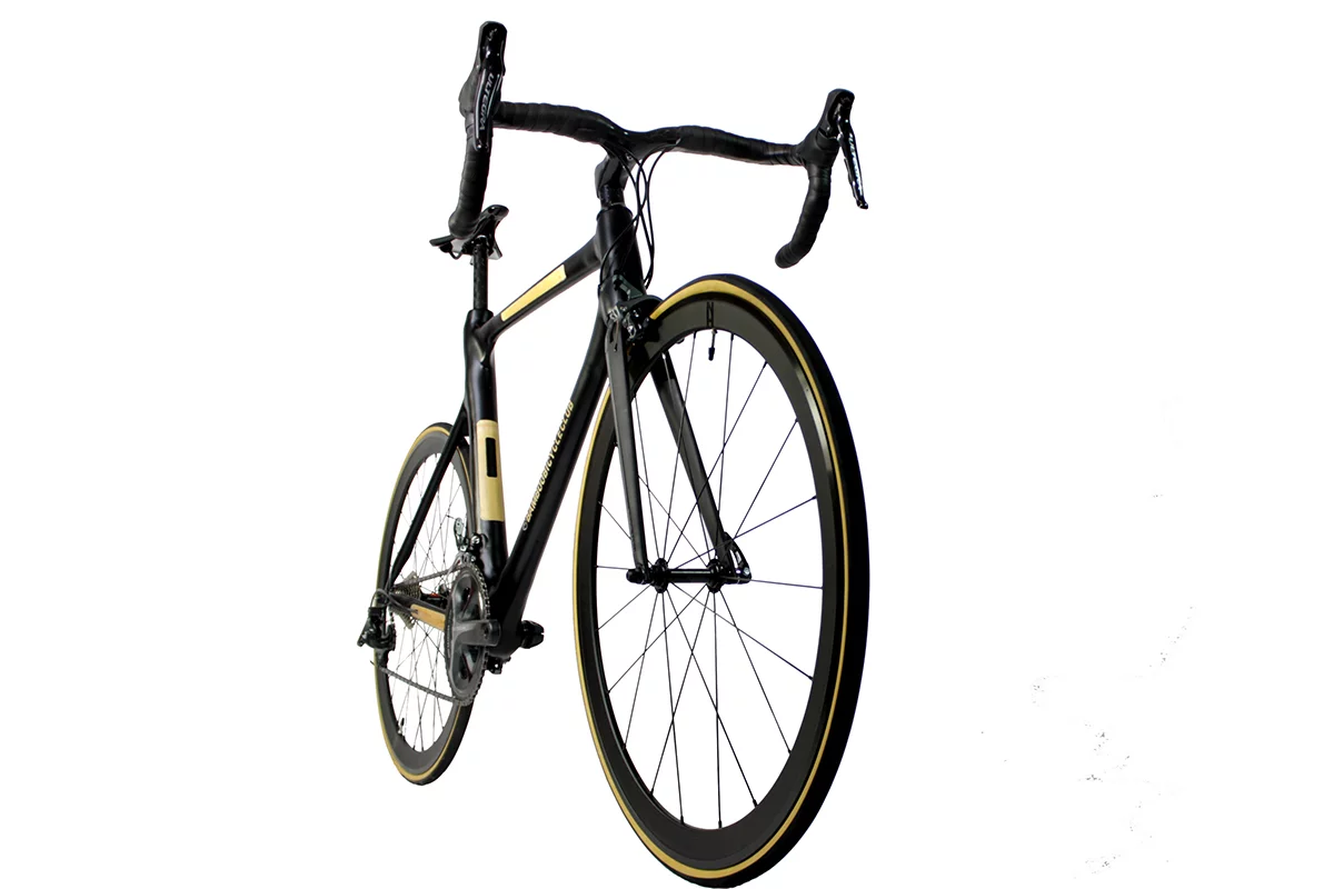 The Aero Bamboo Bike's frame weighs 1.3 kg (2.9 lb), and is equipped with Shimano Ultegra components