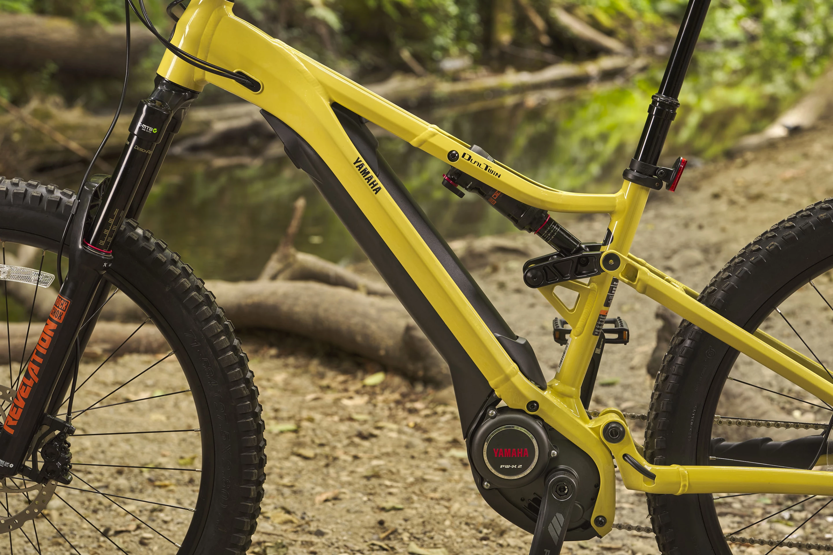 A low top tube makes for an easy standover