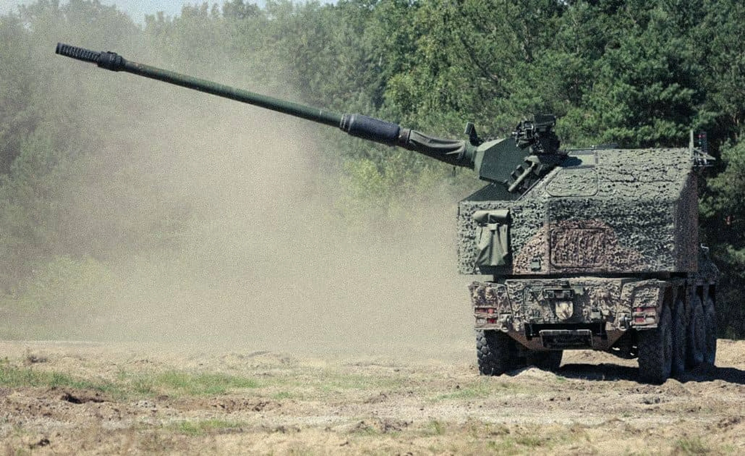 Boxer Rch 155 British Army Orders RCH 155 Artillery for Boxer Vehicles