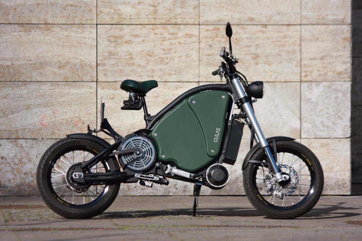 Gulas Pi1s World S Fastest E Bike Lets You Pedal Down The Freeway