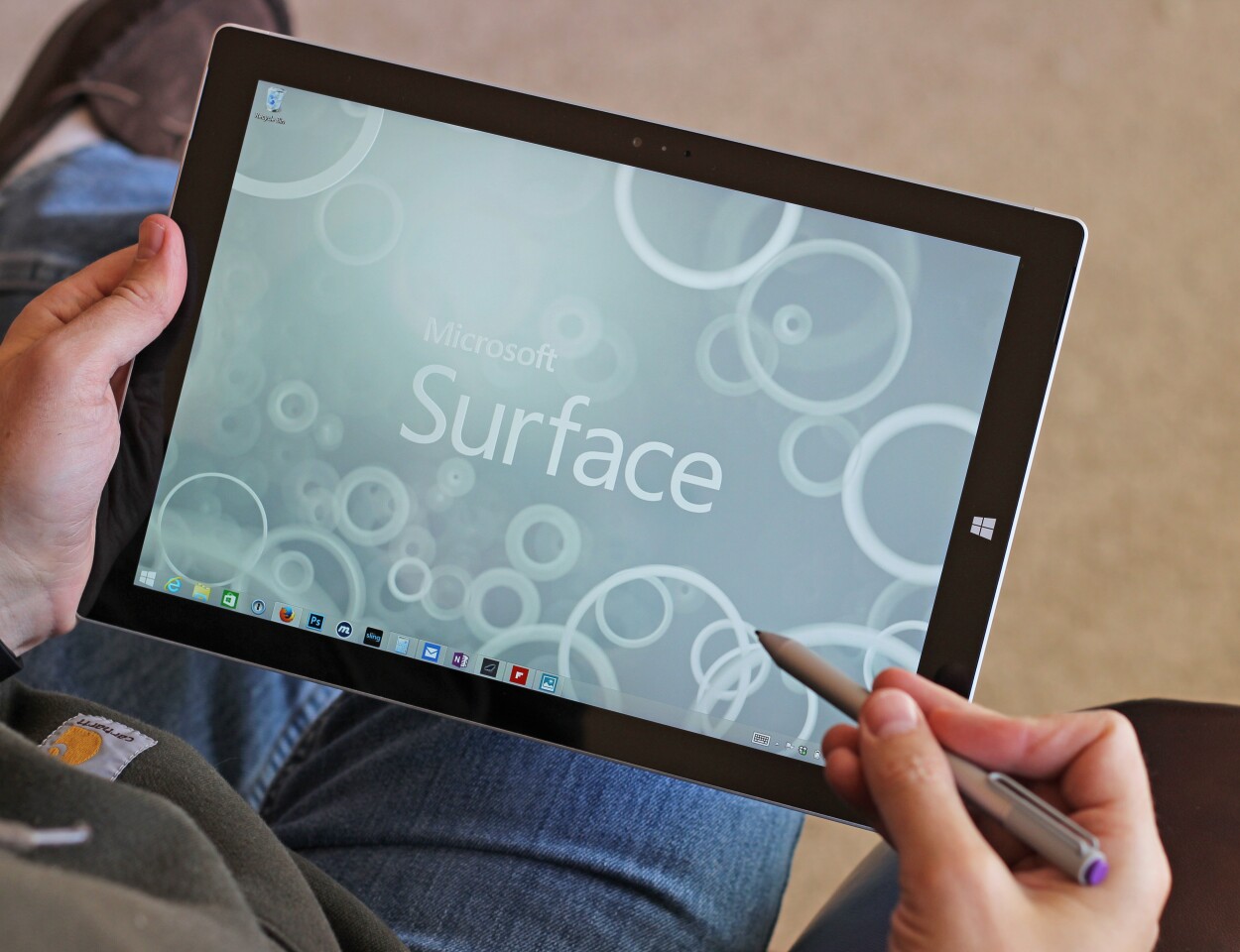 The 12-in Surface Pro 3 makes for a huge tablet (Photo: Will Shanklin/Gizmag.com)