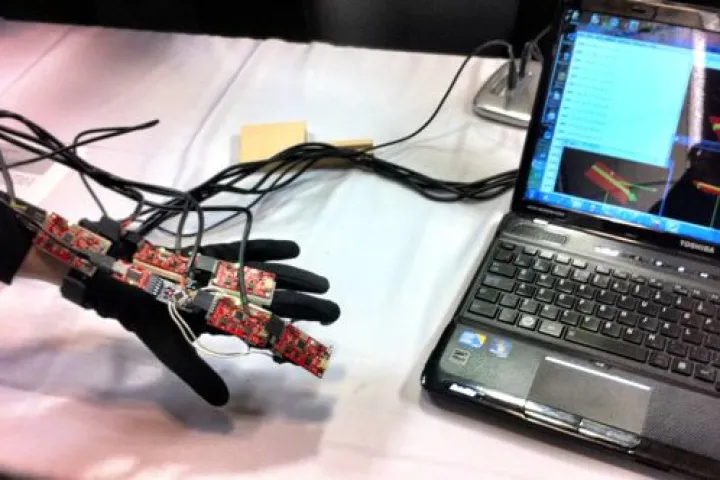 McGill University Biomedical Sensor Glove (Photo: McGill University/Laurie Devine)