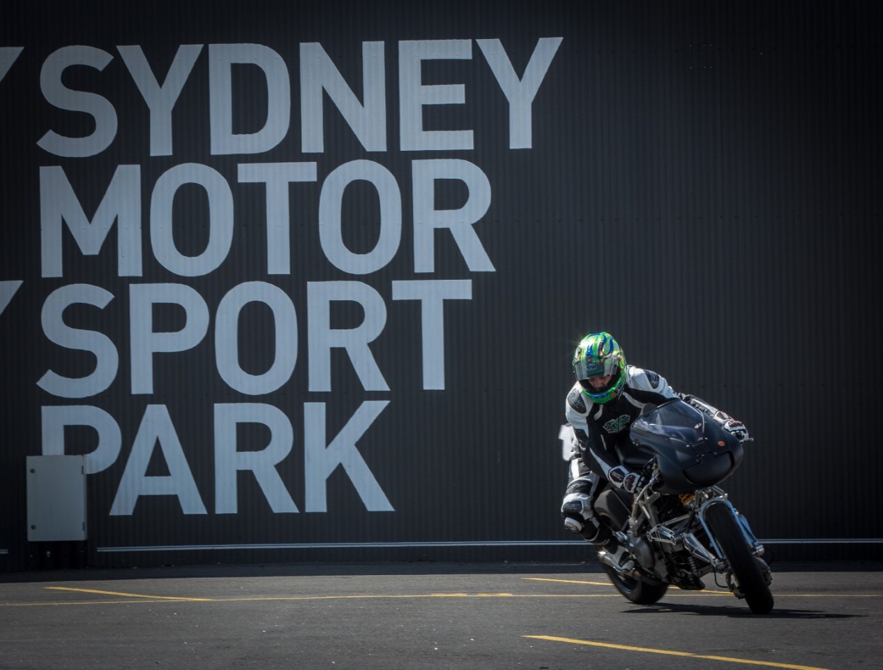 The Motoinno TS3 demonstrates a hub-centre steered front end that can actually turn tighter than many forked bikes