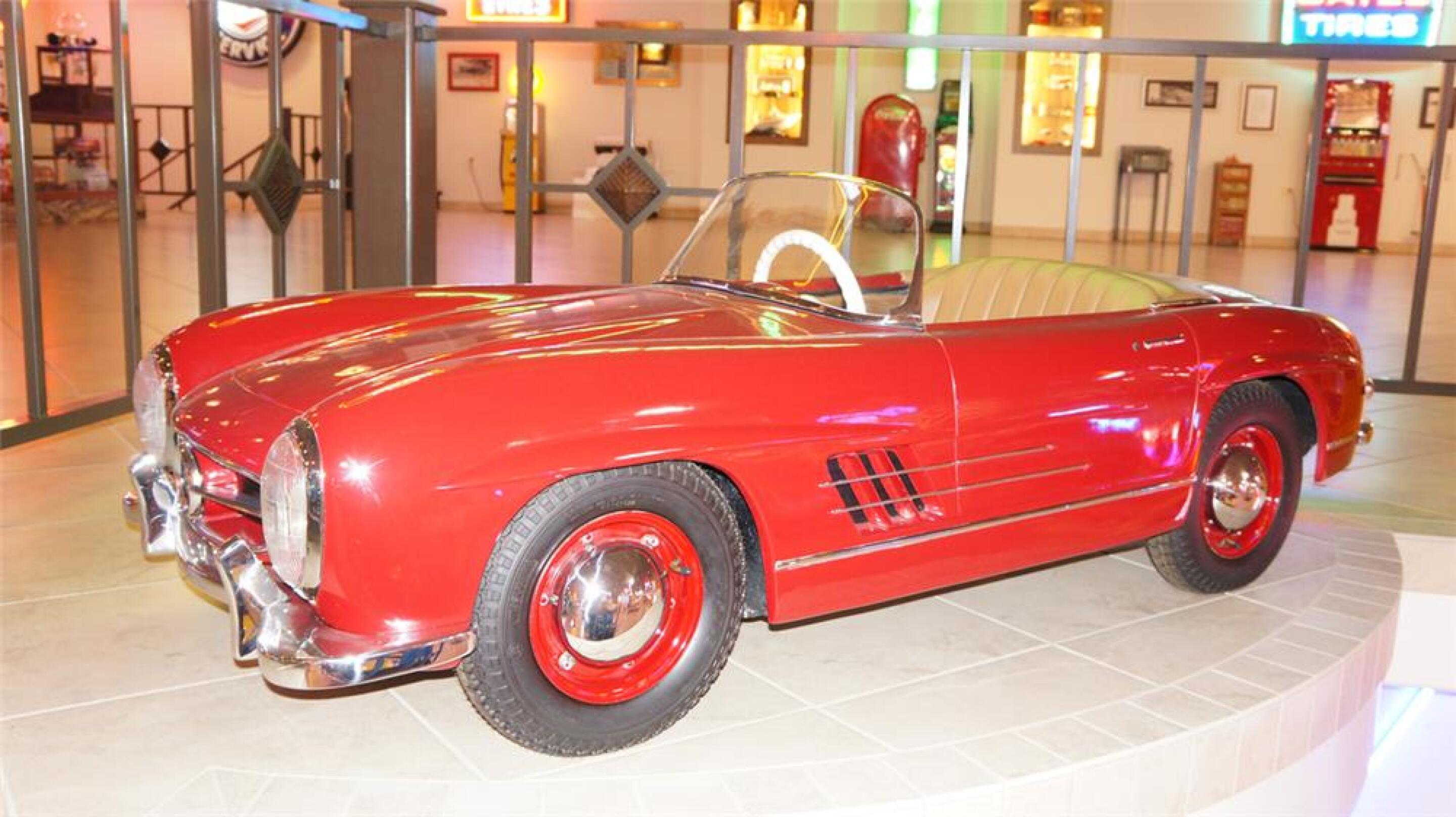 70 vintage pedal cars lead to record sale of automobilia collectibles