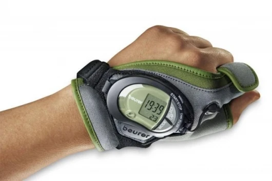 Beurer's PM 100 beltless heartrate monitor
