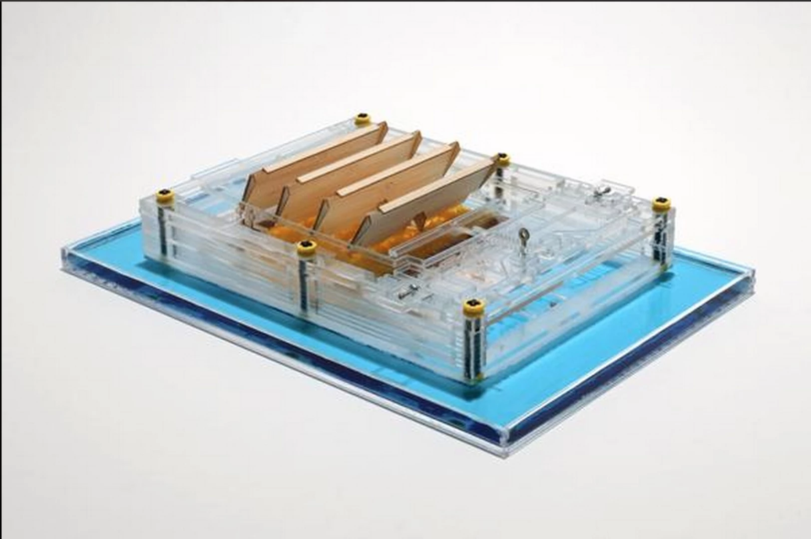 The researchers dubbed their first device an evaporation-driven piston, and were able to hook it up to a generator and cause a small light to blink