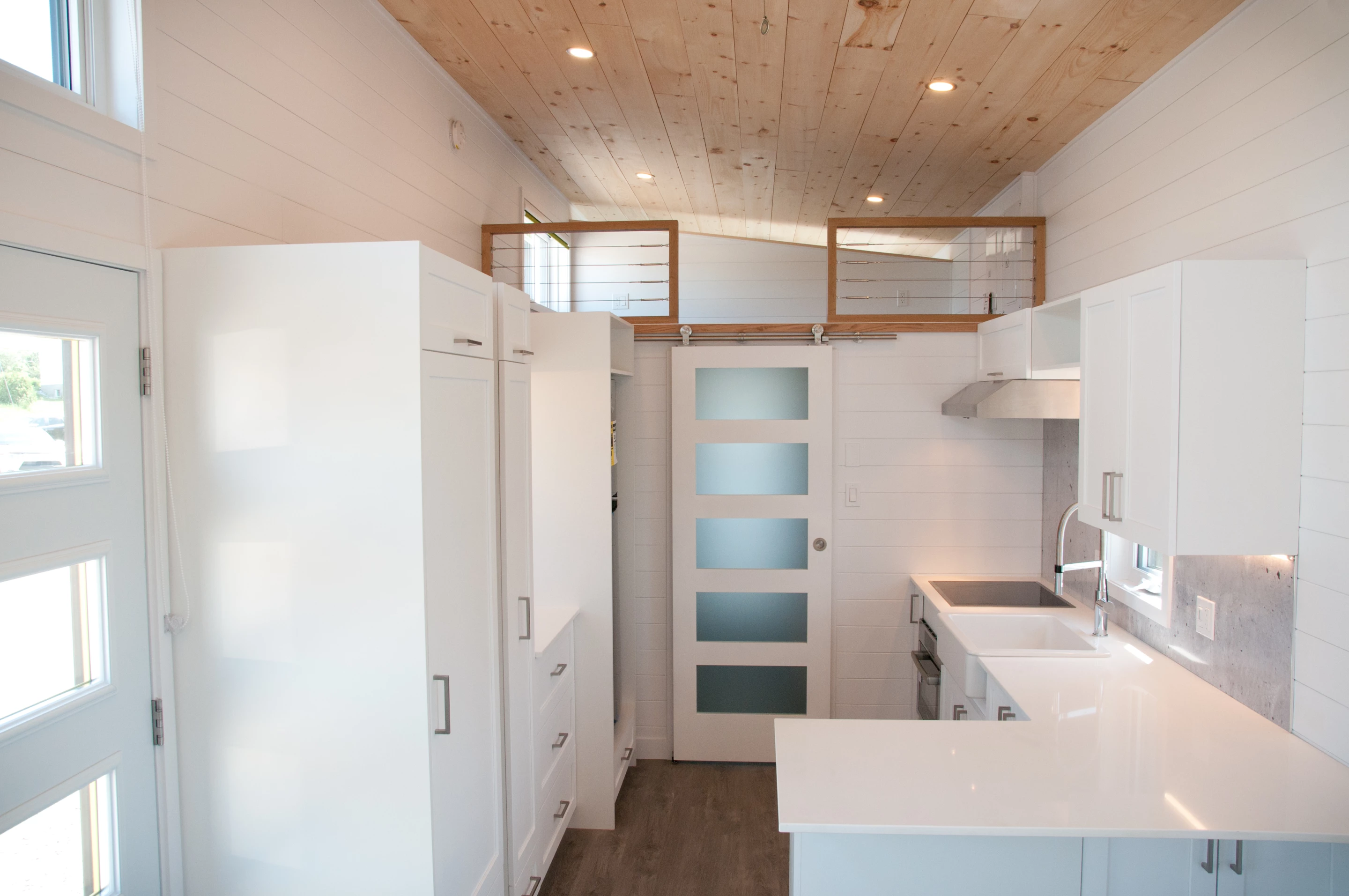 The Magnolia V5 features a relatively large kitchen area that contains a breakfast bar