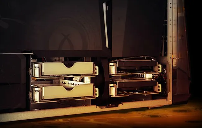 Alienware Aurora comes with hard drives placed in specifically designed bays allowing quick and easy access. You can choose SSDs, or RAID technology