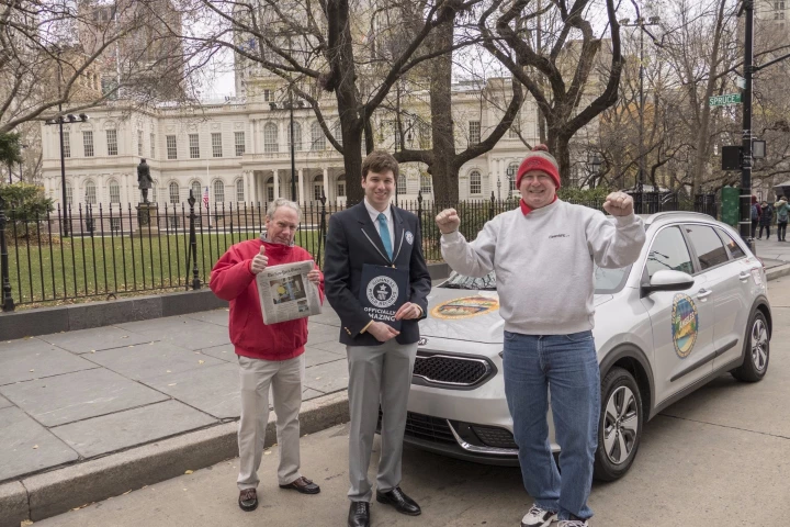 The Kia Niro was driven from Los Angeles to New York City using just over four tanks, or 48.5 gal (220 l), of gas