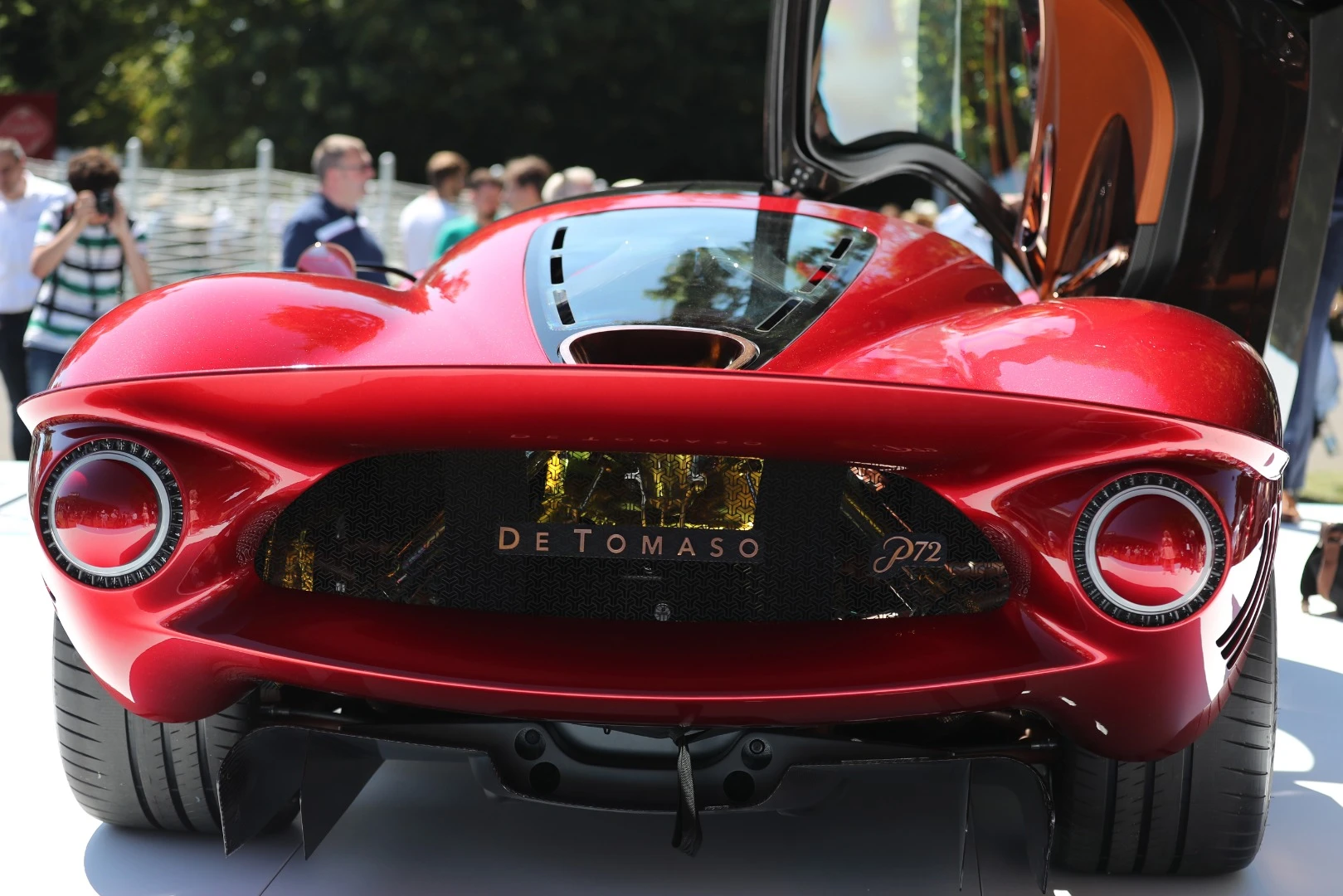 Rear view of the De Tomaso P72