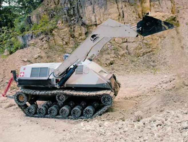 The D-3 takes standard Caterpillar attachments, such as shovels (Photo: DIGGER DTR)