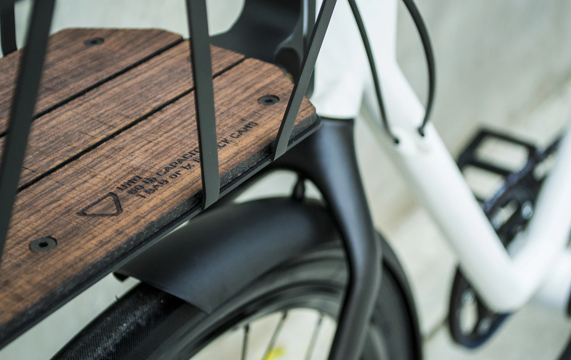 A detail of the EVO's interchangeable front rack