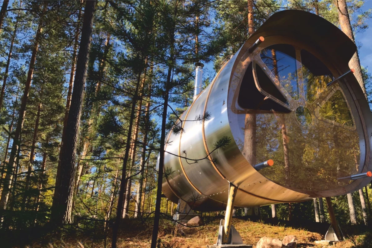 The Fuselage can be suspended from a tree or cliffside, or placed on the ground on stilts as shown