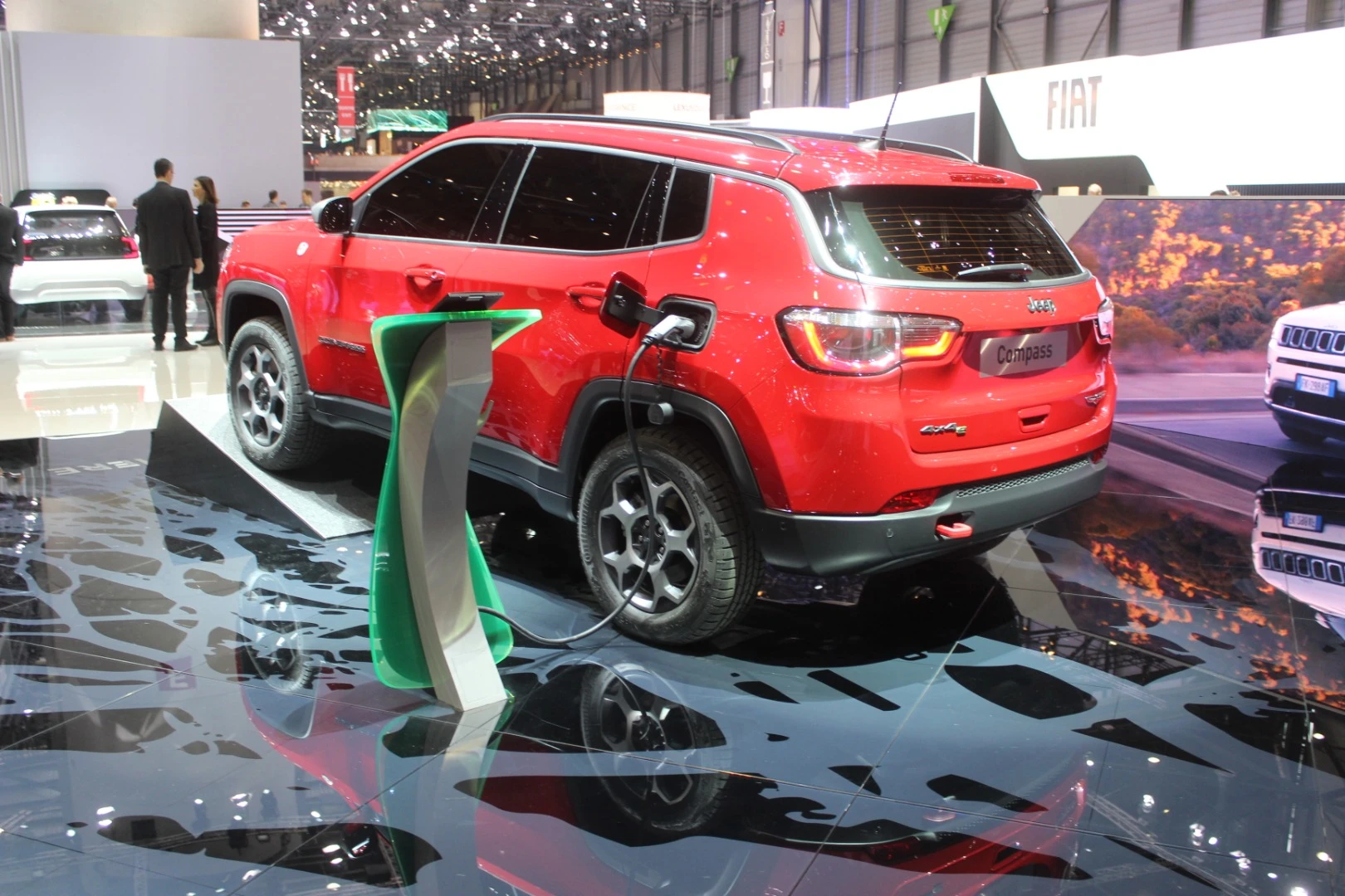 Jeep is taking a very subtle approach to electrification. The Compass 4x4E adds an electric motor to the rear axle, giving up to 50 km (31 mi) of all-electric range as a plug-in hybrid