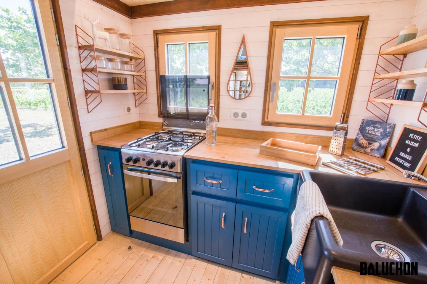 Tiny house gives chef room for creativity in the kitchen Tiny house gives chef room for creativity in the kitchen