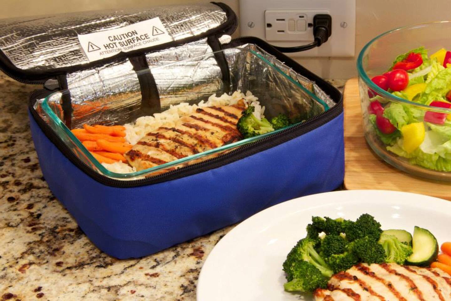 Hot Logic Mini heats food like a portable microwave