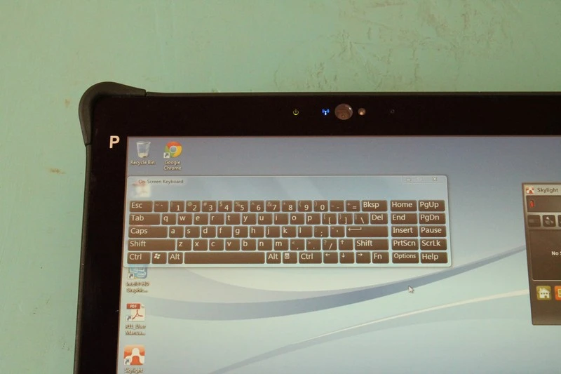 The 3rd-party touch keyboard on the Windows 7 model (Photo: Eric Mack/Gizmag.com)