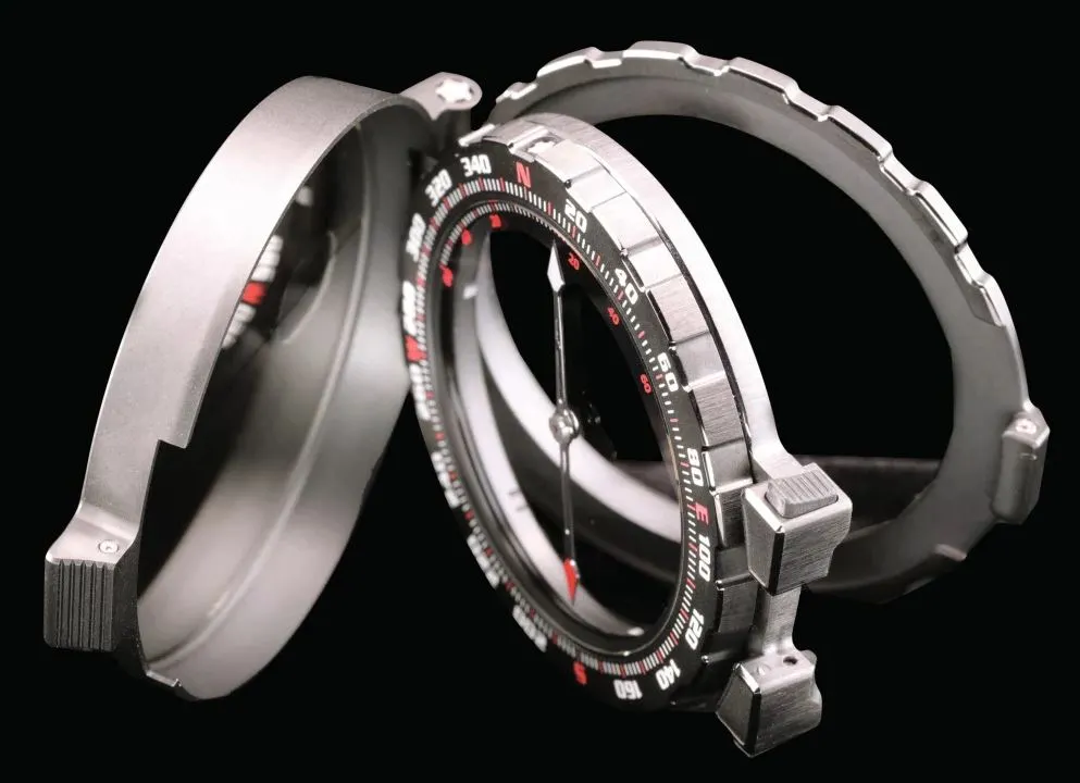 The RM 25-01 compass bezel