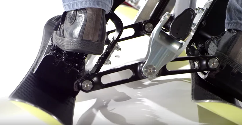 Closeup of the rear ski steering system