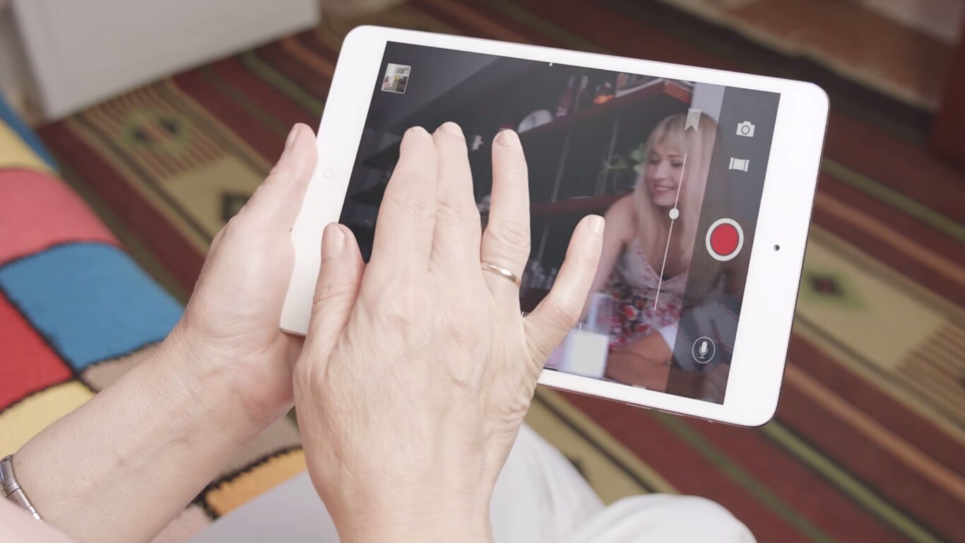 The camera in the Branto Orb can be controlled remotely via an accompanying Android and iOS app