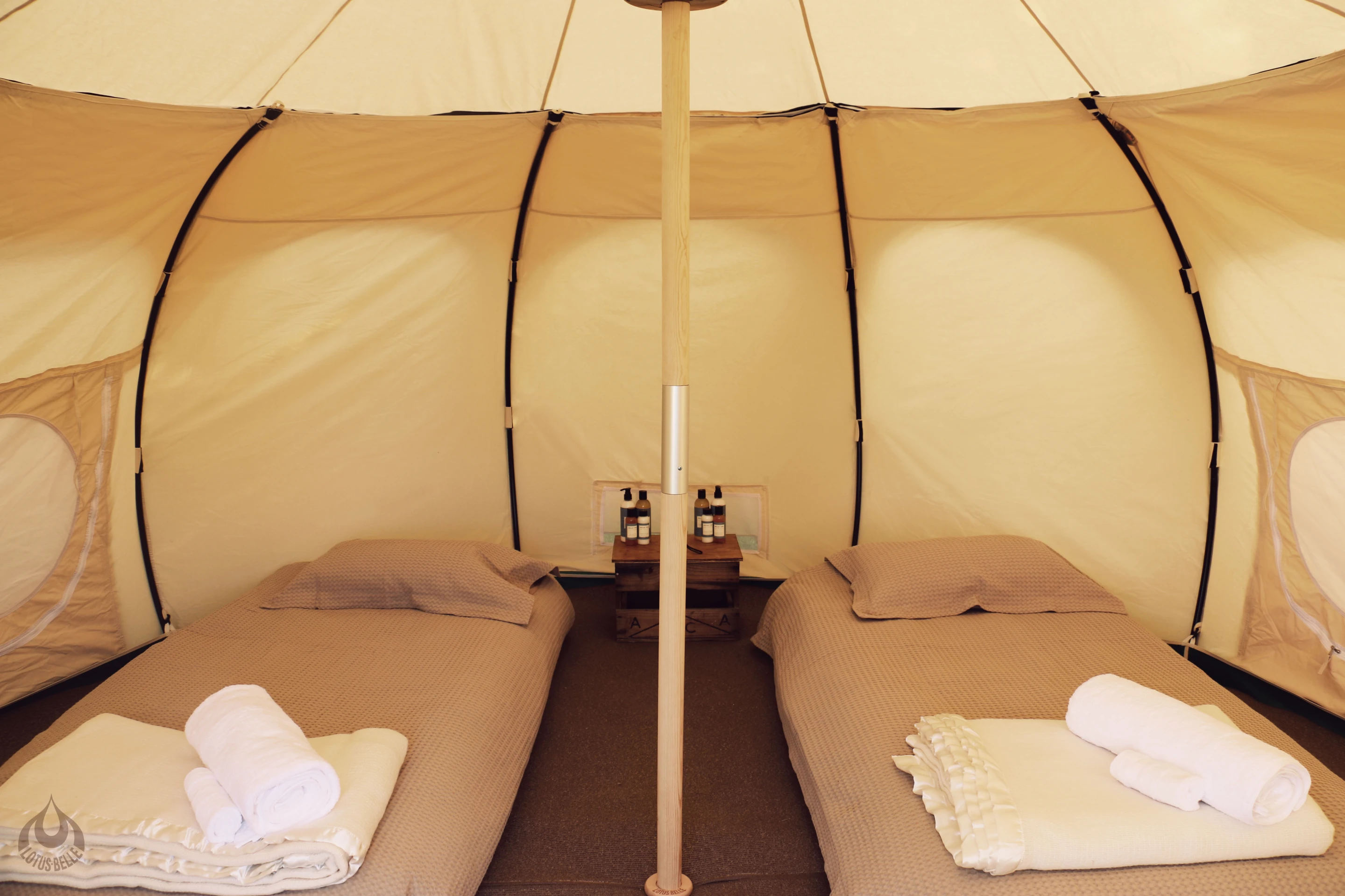 Lotus Belle Outback Deluxe is super fast to set up and is great for festivals and pop-up hotels